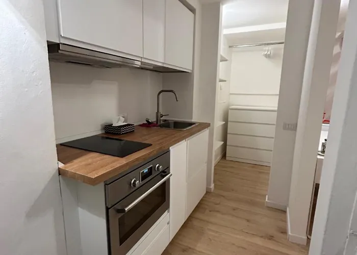Apartment Near Bocconi Milan