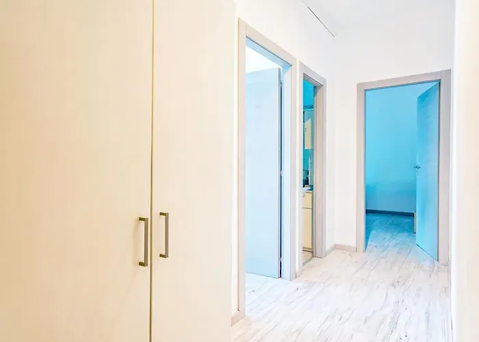 Large - Duomo * Milán