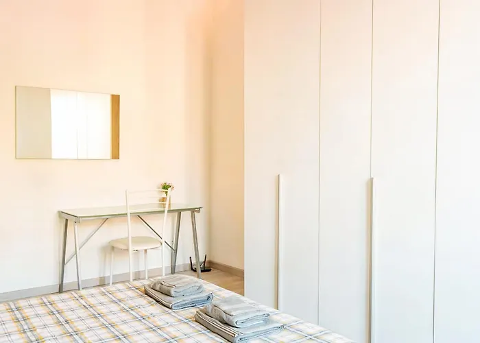 Large - Duomo * Milán