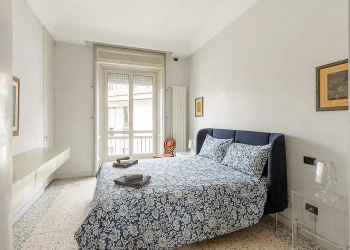 Homycare Stylish With Jacuzzi & Balcony Steps From Duomo