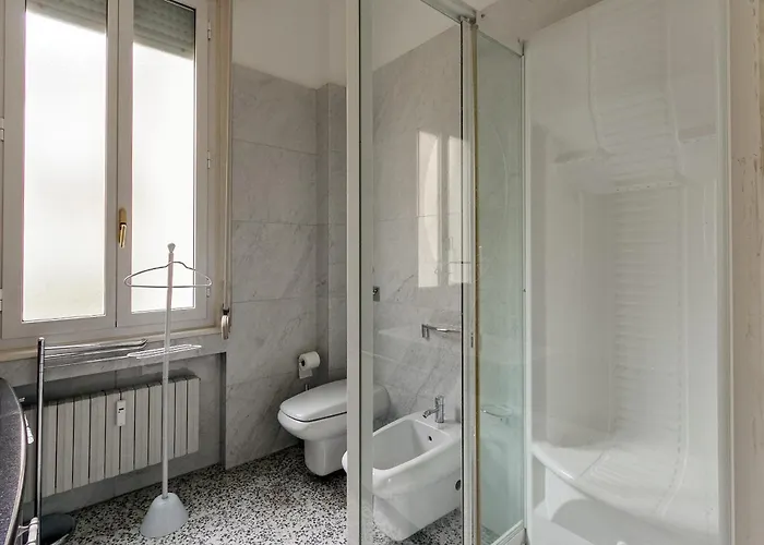 アパート Homycare Stylish With Jacuzzi & Balcony Steps From Duomo
