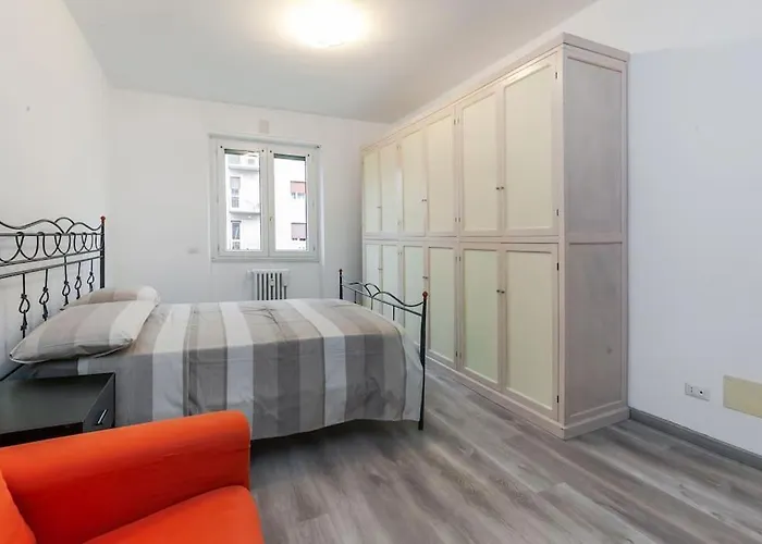 Bicocca Metro House *