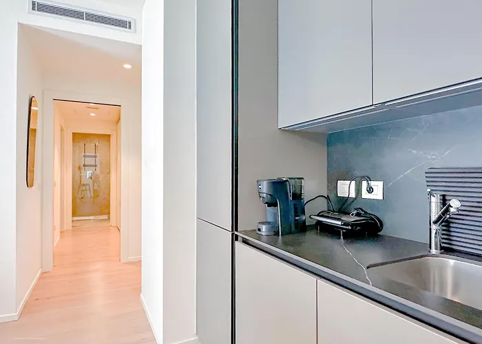 Апартаменты Menotti 11 - 15 Min Dal Duomo Милан