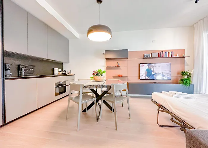 Menotti 11 - 15 Min Dal Duomo Апартаменты *