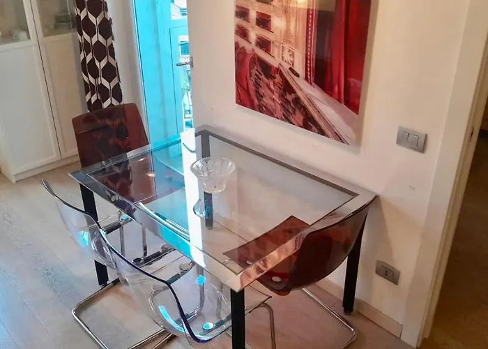 Guesthost - Piazzale Susa Bright Flat Con Veranda Apartment *