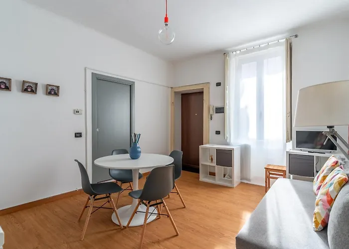 Ludo's Navigli Apartment *