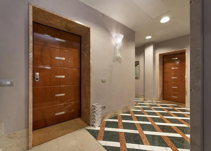 Fifty Eight Duomo Two Bedrooms * Милан