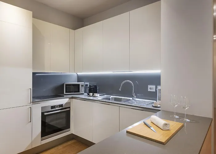 Fifty Eight Duomo Two Bedrooms * Милан