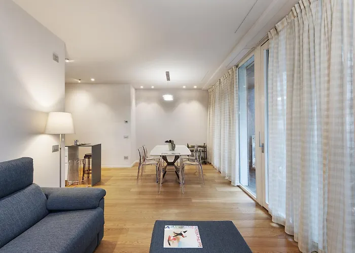 Fifty Eight Duomo Two Bedrooms * Милан