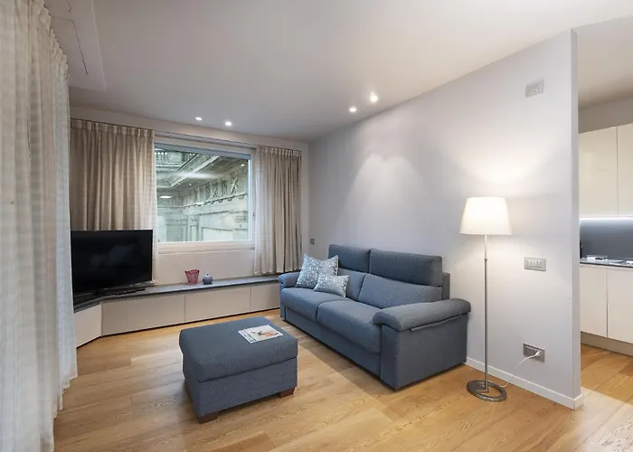 Fifty Eight Duomo Two Bedrooms Апартаменты Милан