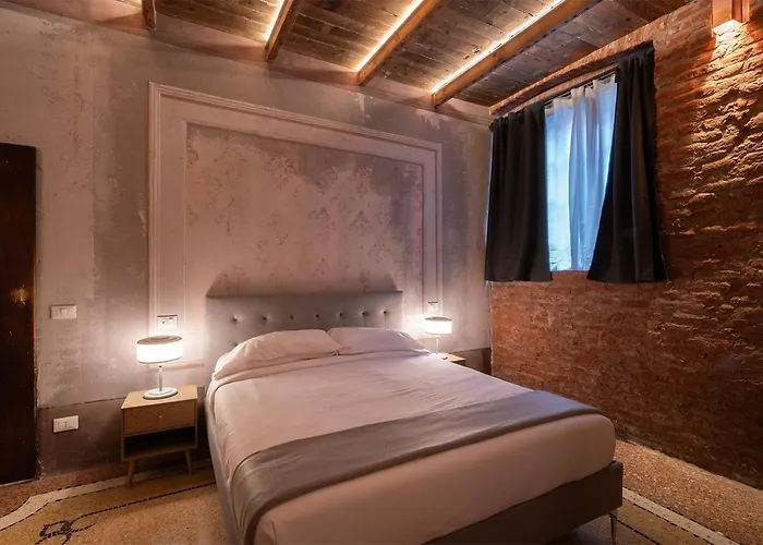 Emme Loft I White Moon - Contemporary Design Loft