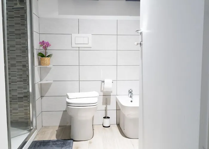 Cinema Station - 10 Mins Citycenter * Milán