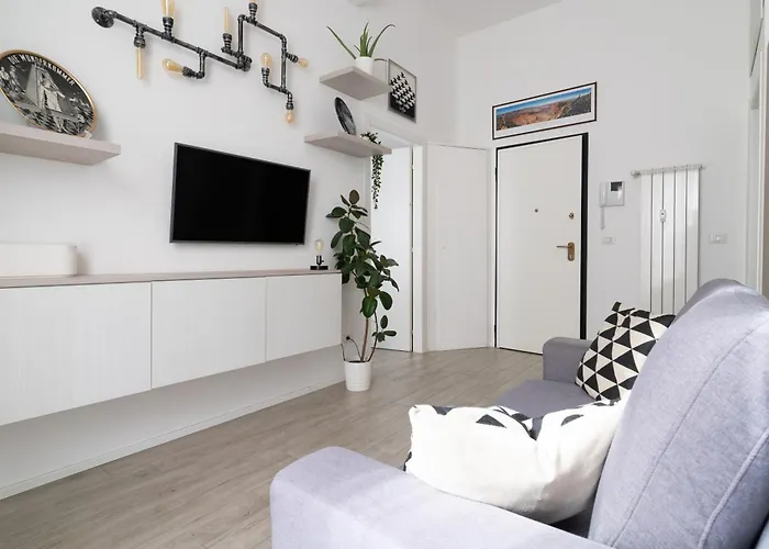 Cinema Station - 10 Mins Citycenter *