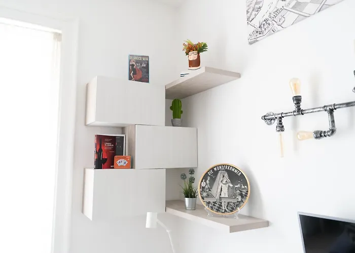 Cinema Station - 10 Mins Citycenter * Milán