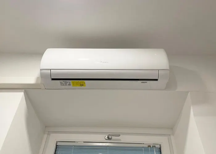 In Corte Corso Genova Navigli Darsena * Milano