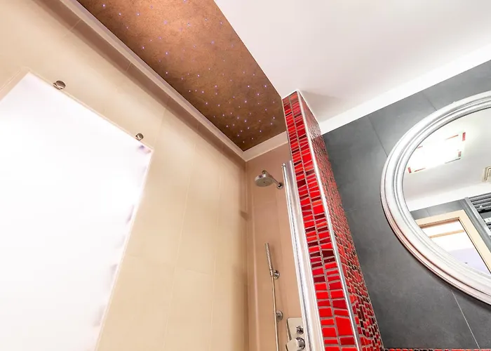 Brera Hideaway Nel Cuore Della Milanese Appartamento