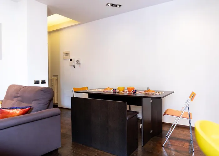 Brera Hideaway Nel Cuore Della Milanese アパート