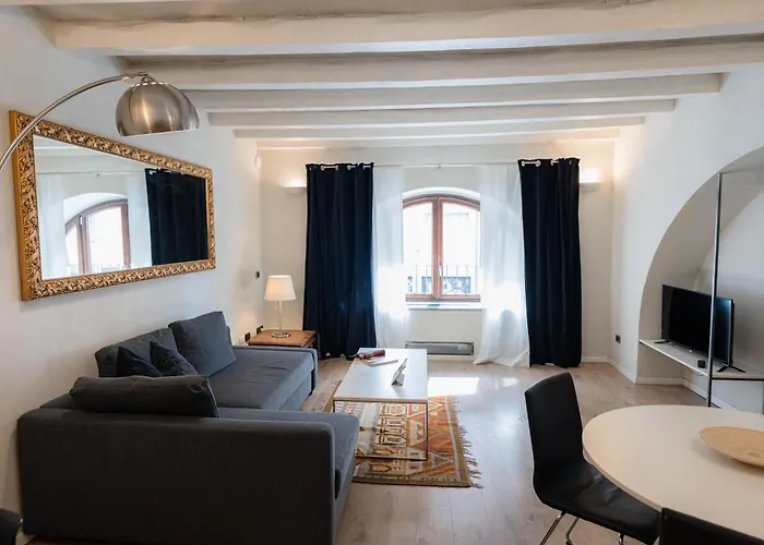 Eleganza Design Corso Porta Garibaldi - 80 Mq *