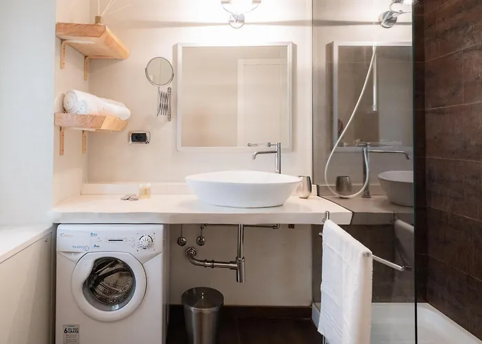 Eleganza Design Corso Porta Garibaldi - 80 Mq アパート ミラノ