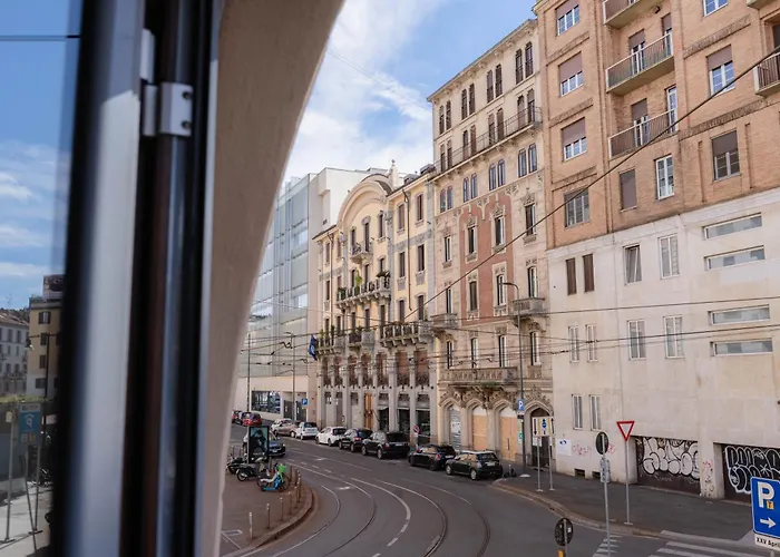 Eleganza Design Corso Porta Garibaldi - 80 Mq *