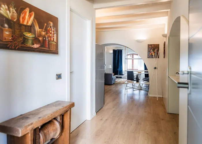 Eleganza Design Corso Porta Garibaldi - 80 Mq ミラノ