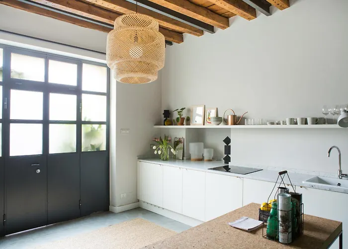 Greenhouse By Costanza Apartman