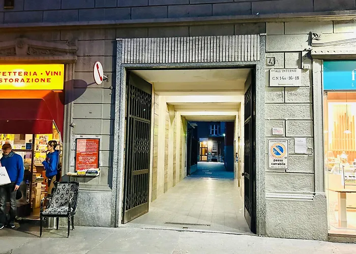 Chiara 18 - M4 Metro Blu Apartment Milan