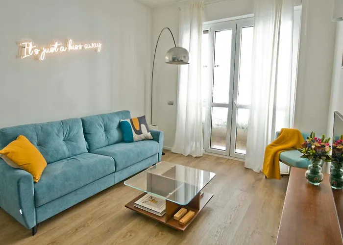 Soperga 10 - Popart Flat In דירה