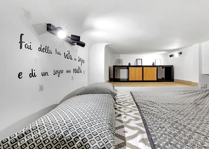 Appartamento Perugino 16 A Pochissimi Minuti Dal Duomo Di Milano