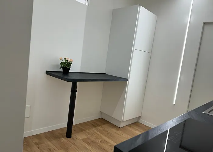 Luxury Beauty-flat In *