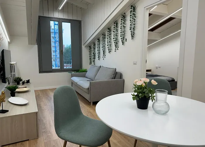 Luxury Beauty-flat In