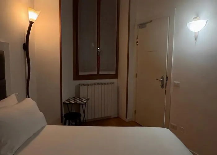 Room Apartment Mailand