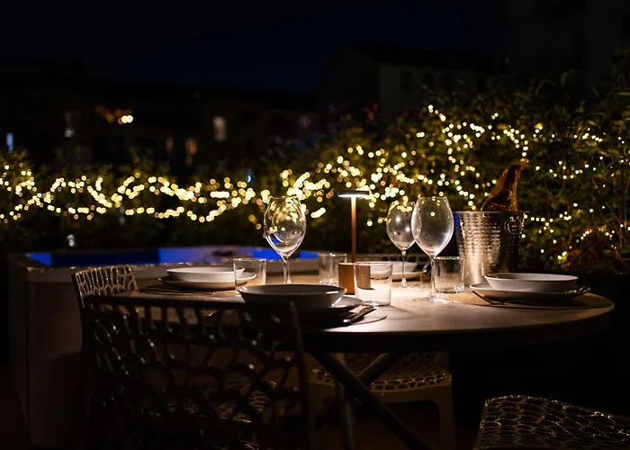 Modigliani Terrace Jacuzzi Golden House דירה