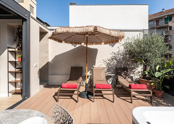 דירה Modigliani Terrace Jacuzzi Golden House *