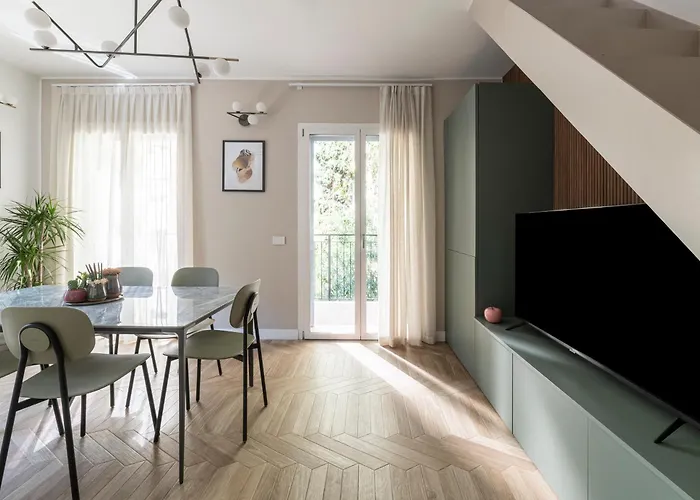 Modigliani Terrace Jacuzzi Golden House מילאנו