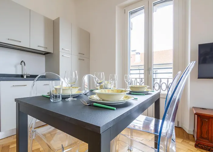 아파트 In Historic Building- Porta Venezia