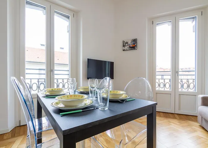 아파트 In Historic Building- Porta Venezia