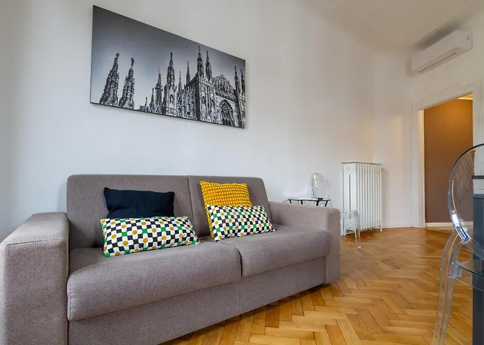 In Historic Building- Porta Venezia 아파트 밀라노