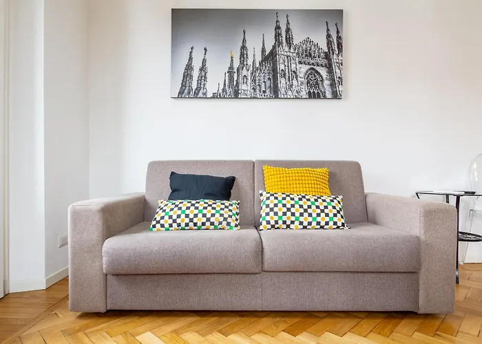 In Historic Building- Porta Venezia * 밀라노