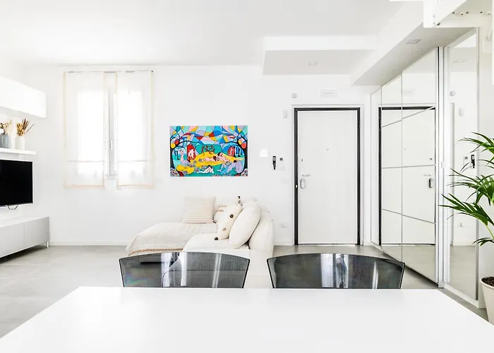 Luxury - Exclusive With Private Box