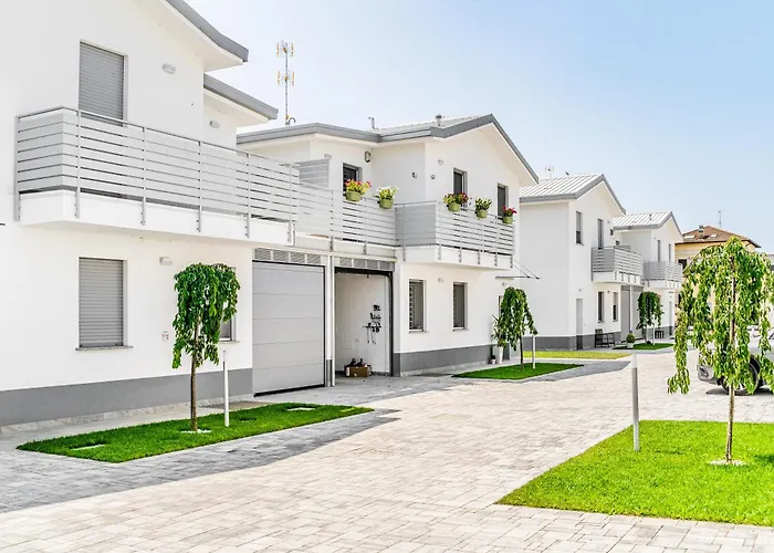 Luxury - Exclusive With Private Box * Milano