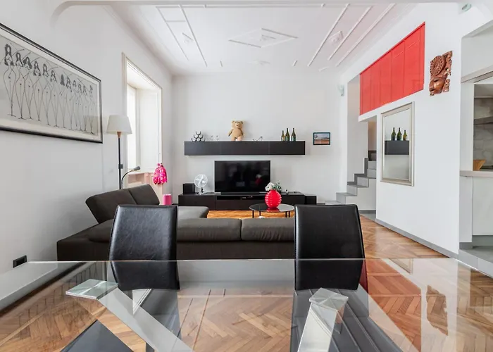 Daire Homeby, Maisonette Lodovica