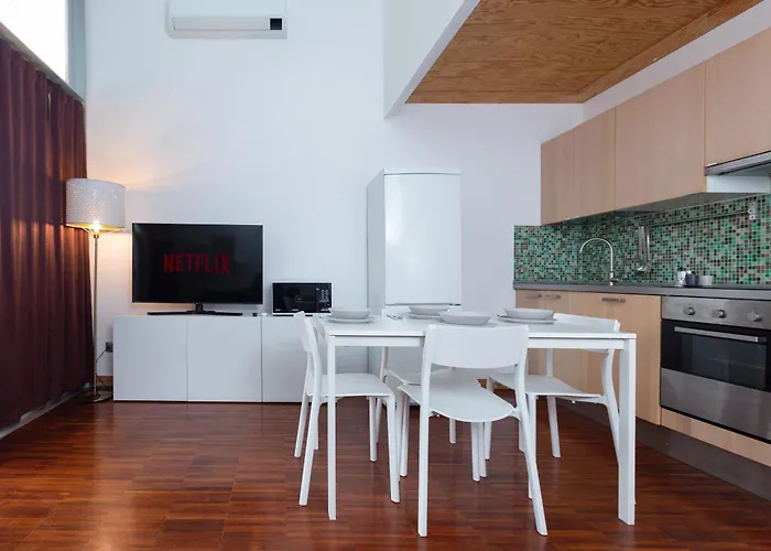 White And Brown Exclusive Loft With Terrace - Free Parking - M2 Station Milano