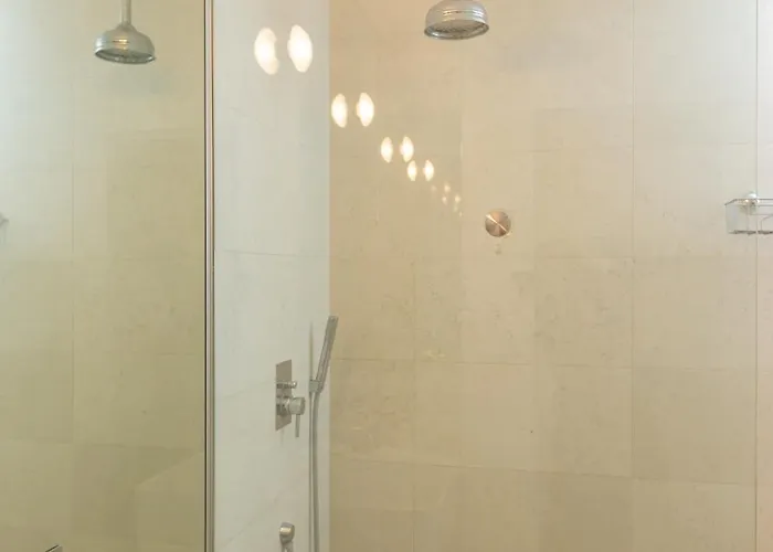 White And Brown Exclusive Loft With Terrace - Free Parking - M2 Station