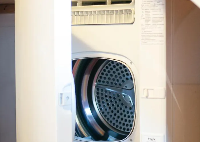 White And Brown Exclusive Loft With Terrace - Free Parking - M2 Station 米兰