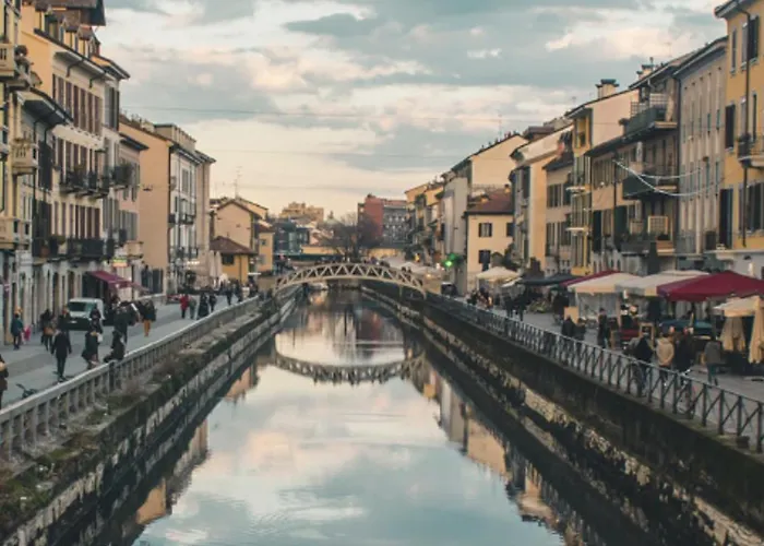 Bocconi بيت ضيافة ميلان