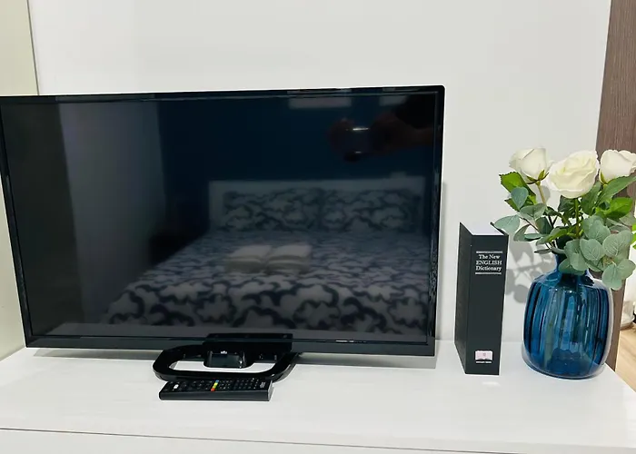 Chiara 18 - M4 Metro Blu Milan