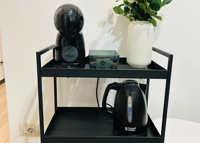 Apartment Chiara 18 - M4 Metro Blu Milan