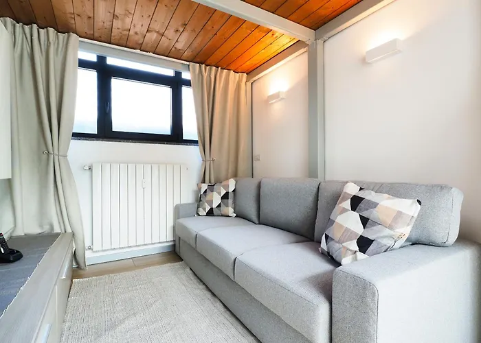 Primopiano - Tajani *