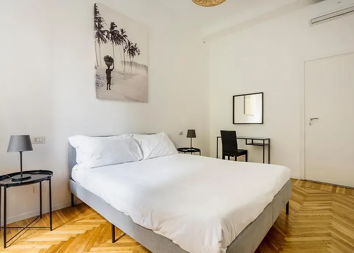 Luxury 4 Bedrooms Close To Duomo 아파트 *